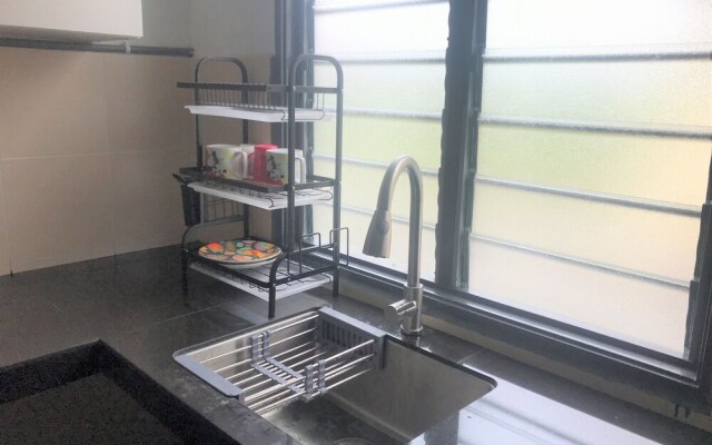 OYO 90493 JL Homestay