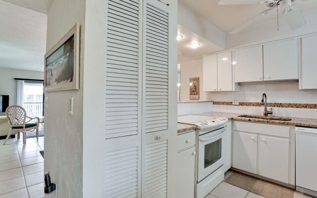 Runaway Bay Resort by BBG