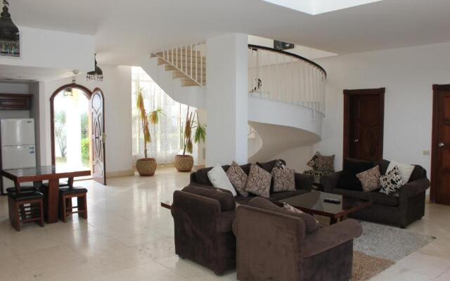 Carlton Luxury Resort