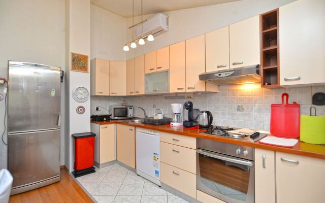 Apartment 1791
