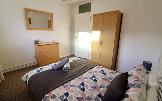 York Rd area 2 bed
