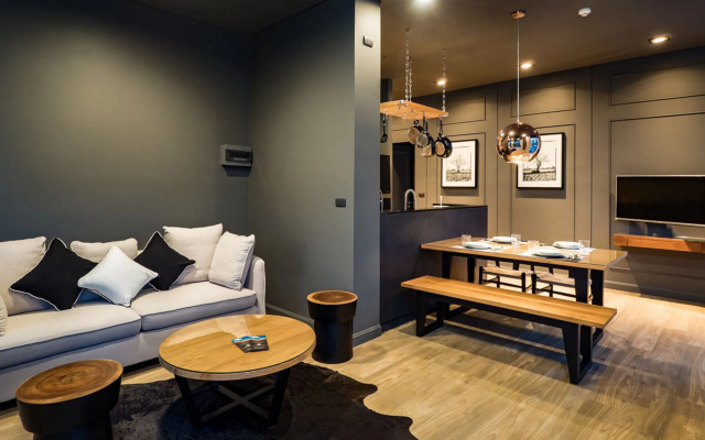 Secret Saturday Residents