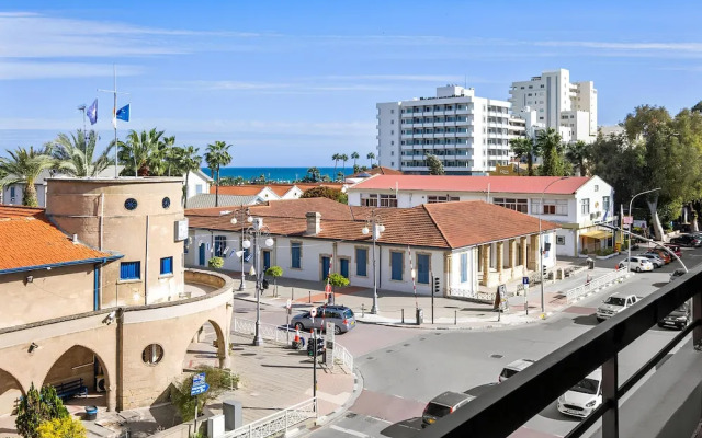 Finikoudes Marina View 202