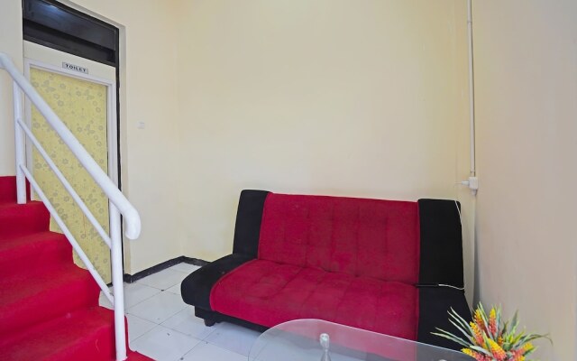 OYO Life 91727 Luxury Homestay Sidoarjo