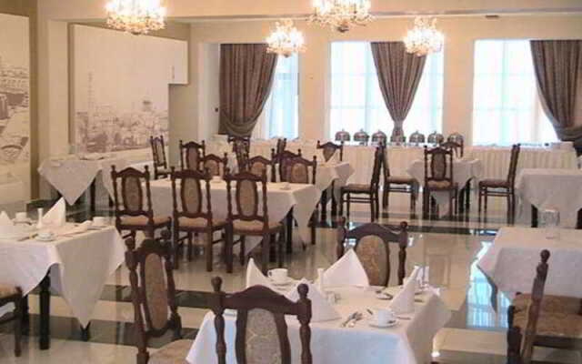 Silk Road Hotel