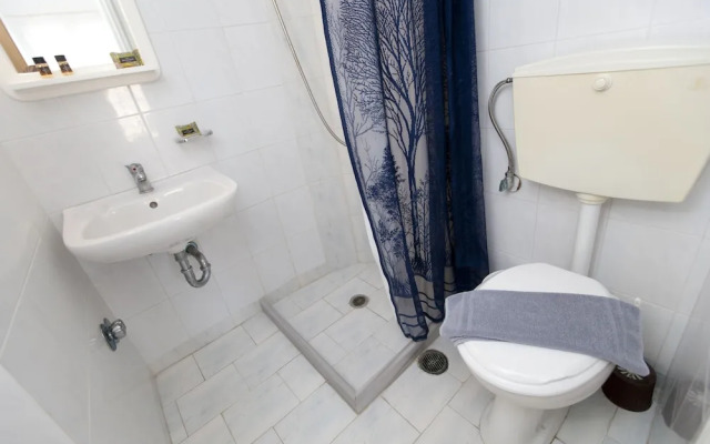 Kontogoni Rooms