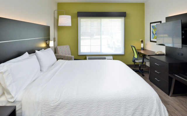 Holiday Inn Express & Suites Carthage by IHG