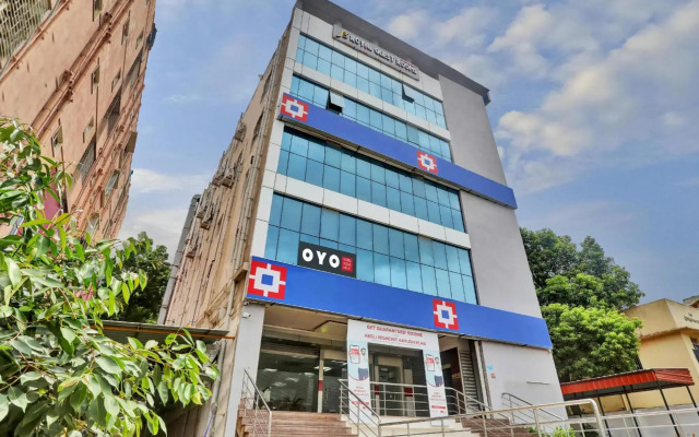 Vasishtha Grand by OYO Rooms