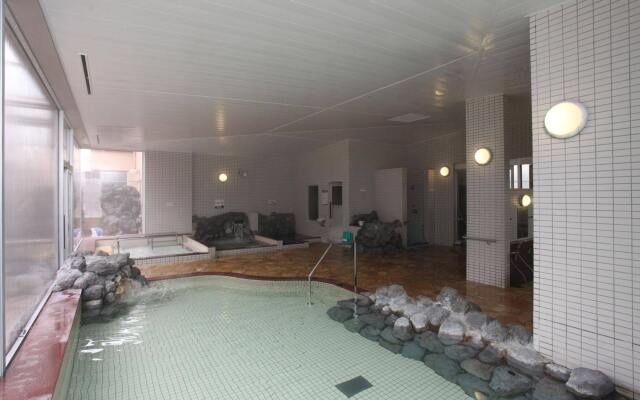 Yuyado Kuttari Onsen Lake Inn