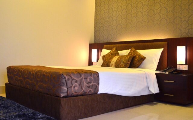 Hotel La Villa Western