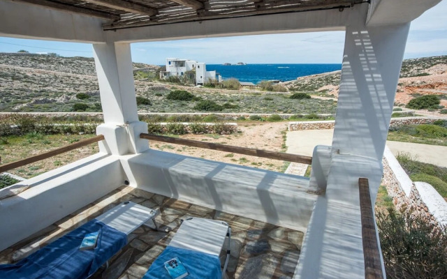 Seaside Villa Costal Vibes Walk to Beach