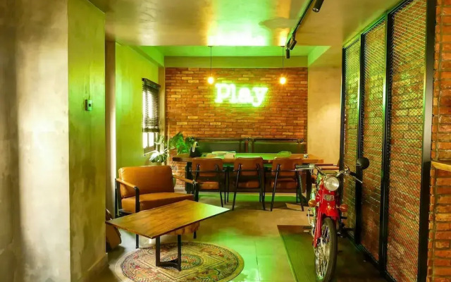 Urban Hotel