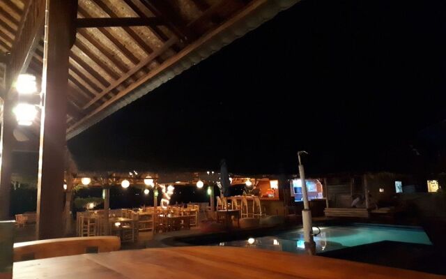 Sandy Beach Bungalows