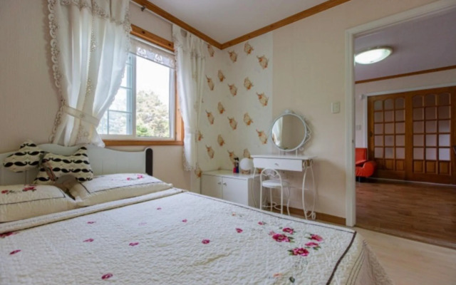 Pyeongchang Healing Hasigae Dog Pension