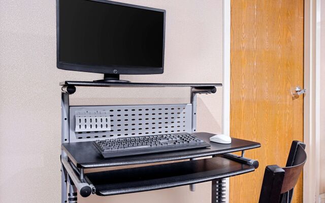 Super 8 By Wyndham Chattanooga/Hamilton Place