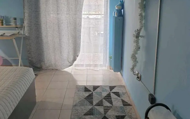 Piraeus Seaside Apartment Escape