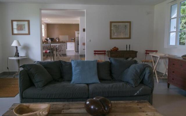 Maison Le Palais, 5 pièces, 9 personnes - FR-1-418-16