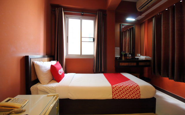 Pannee Lodge Khaosan (SHA Plus)