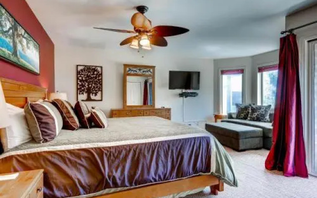 545 Deer Valley Drive