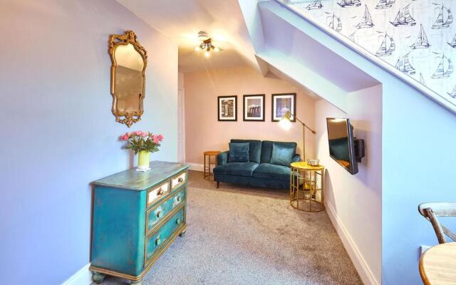Host Stay North Parade Apartment