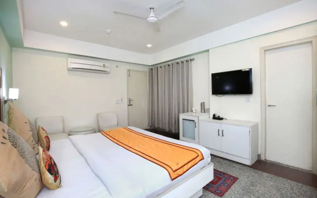 OYO 9575 Hotel Absolute Comfort