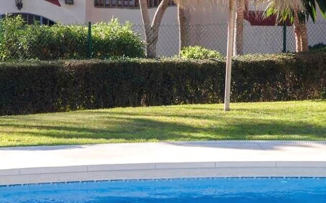 Lovely Apartment with Pool and Sea View Ref 101