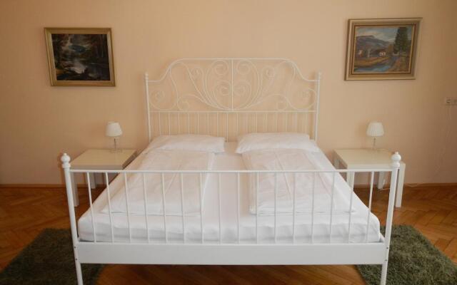 Pension Pharmador