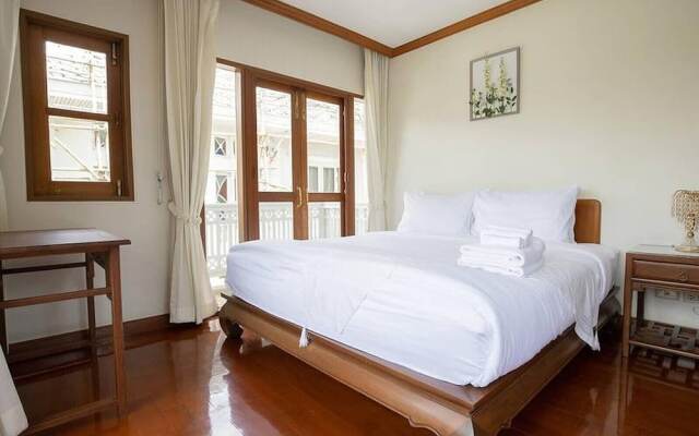 Royal Riverside Villa Chao Phraya View Suite