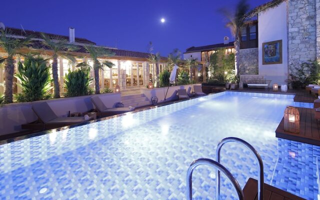 Agrovela Alacati Hotel
