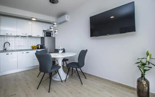 Apartmani i studio Big Hill