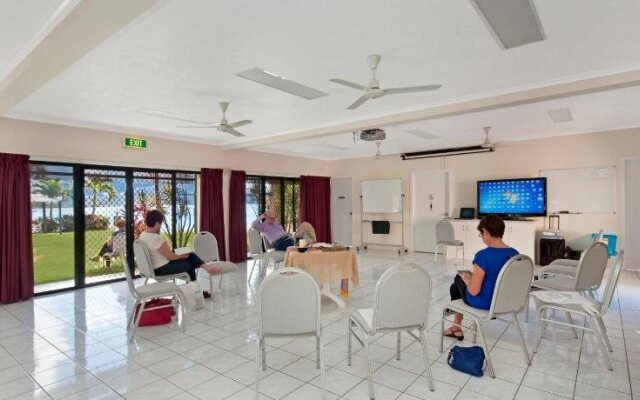 Hinchinbrook Marine Cove Resort