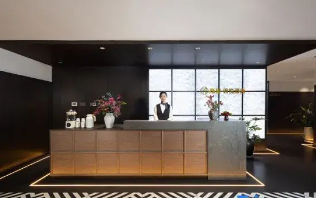 Linli • Jinyue | AESTHETIC • FASHION Art Hotel