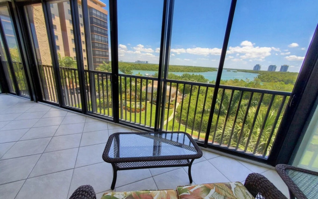 Vinncent's Sea Isles Condo