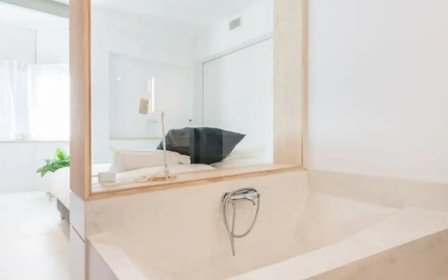 Delicias Designer 2 Bedroom Apartment in Atocha