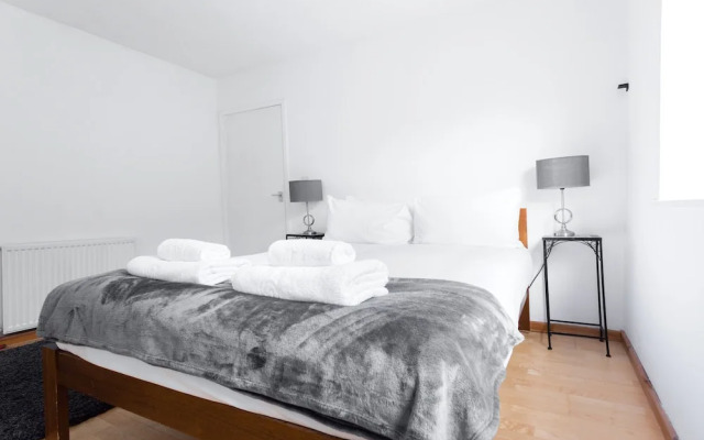 Platinum Apartments next to Hyde Park 9988