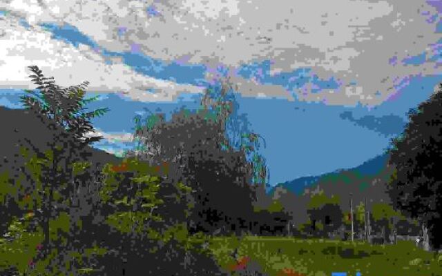 Yinniujiang Wuzhifeng Hotel