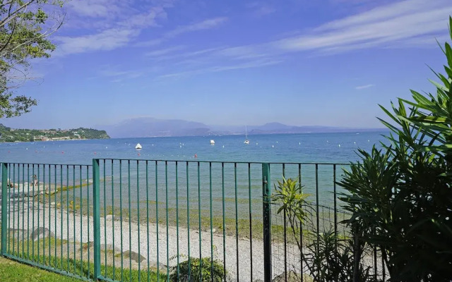 Specchio sul Lago