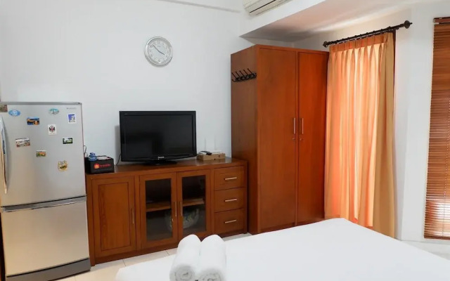 Pool View Studio Apartment Tamansari Sudirman