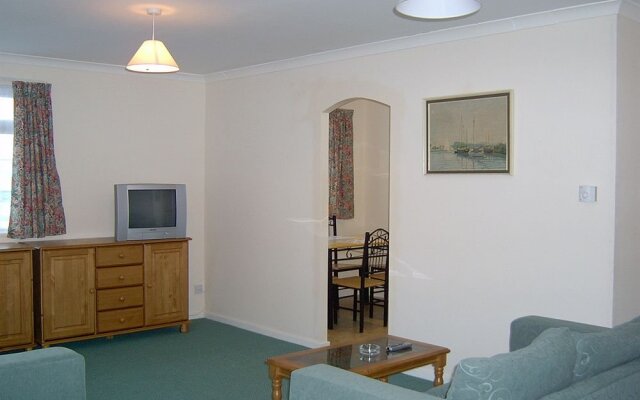 Warrens Village Motel and Self Catering