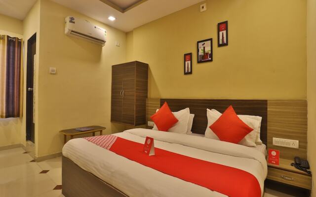 OYO 11867 Hotel Nilkanth Inn