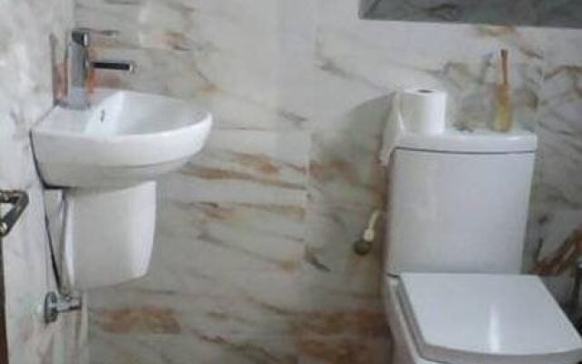 Chapter 1 Luxury Suites