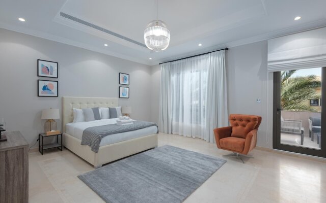 Maison Privee - Luxury 5BR Villa with Private Pool and Beach