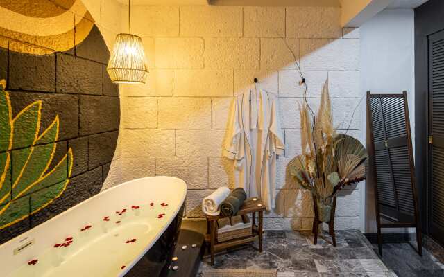 HOLT - Villa Noria - La Casa del Barro Verde