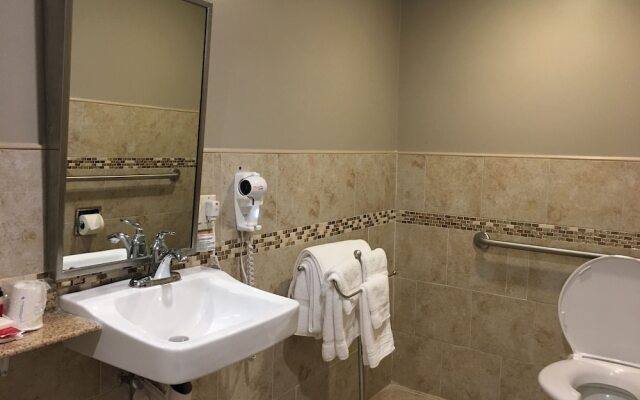 Ramada Rockville Centre