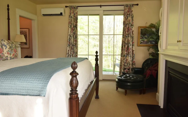 Cedar Spring Inn & Spa