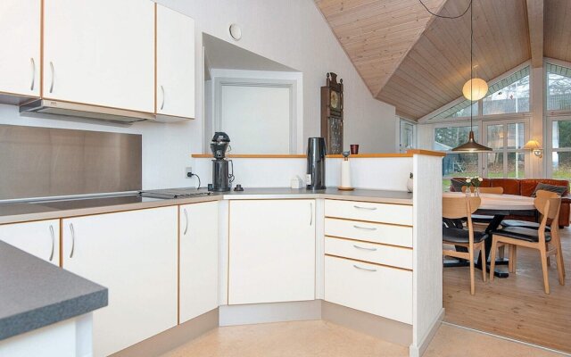 6 Person Holiday Home in Glesborg
