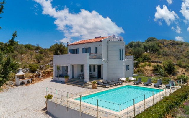 Luxury Villa with Private Pool - Totally Privacy