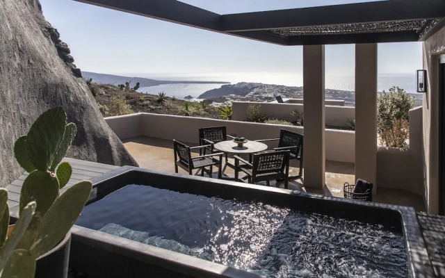 Nimbus Santorini
