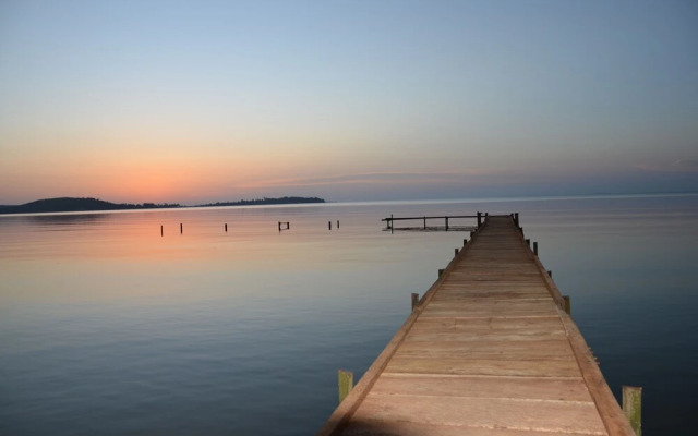 Ssese Islands Beach Hotel - Hostel