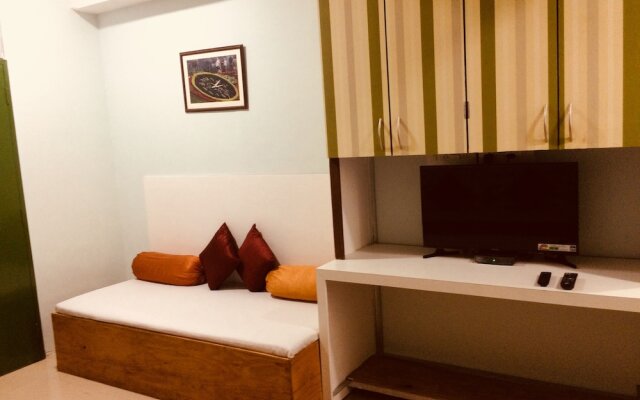 Hotel Shubham Vile Parle